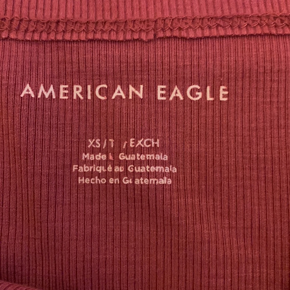 Like new cropped tank XS pretty rose color - Picture 3 of 3